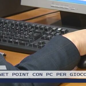 2022-04-21 PRATO - INTERNET POINT CON PC PER GIOCO ILLEGALE, BLITZ FINANZA