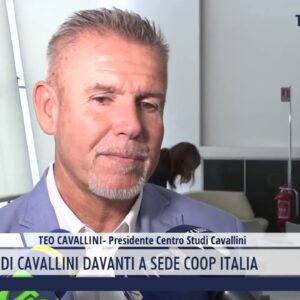 2023-08-30 PRATO - UN'OPERA DI CAVALLINI DAVANTI A SEDE COOP ITALIA
